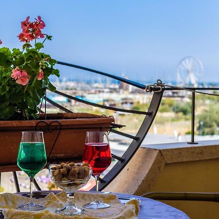 Hotel River Fronte Mare Con Piscina Rimini Luaran gambar