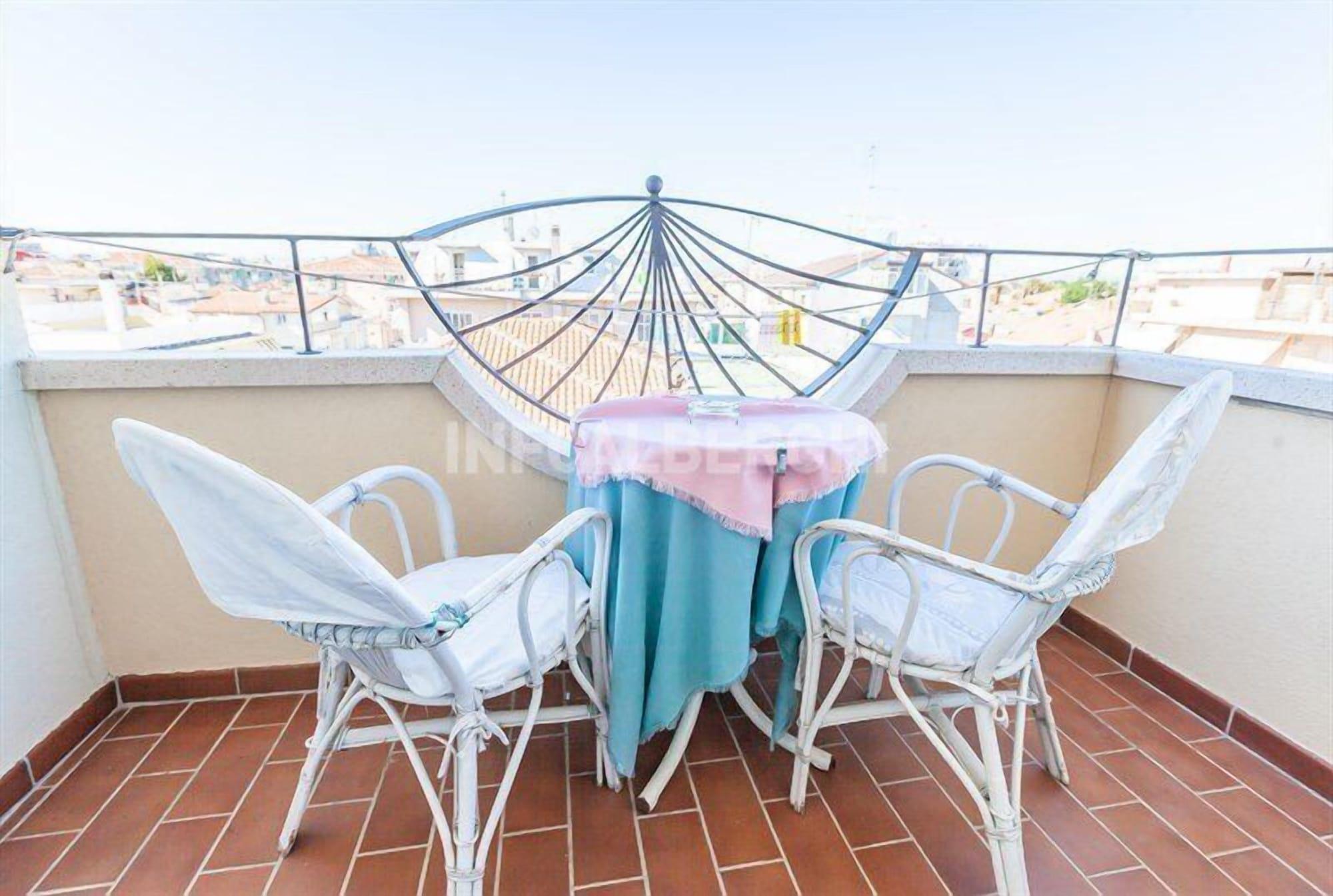 Hotel River Fronte Mare Con Piscina Rimini Luaran gambar